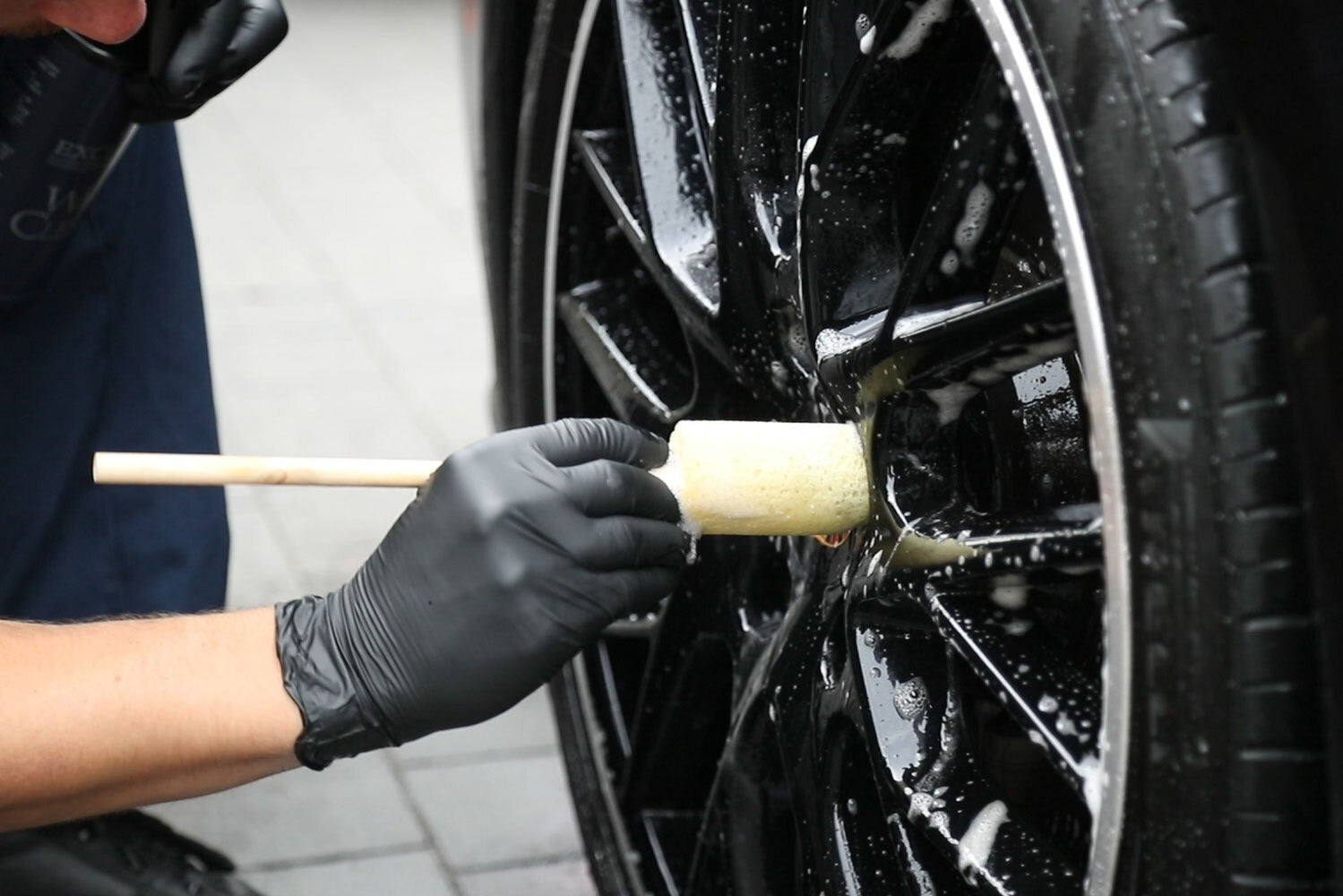 Sponge Guru - Alloy Wheel Cleaner Kit 18"